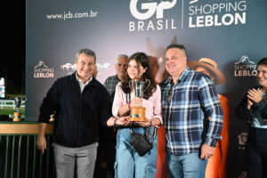 @karolloureiro