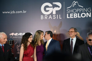 @karolloureiro