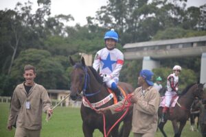 @karolloureiro