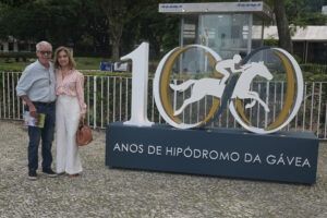 @karolloureiro