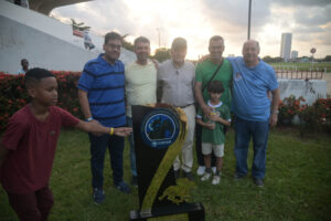 @karolloureiro
